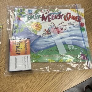 Read Along With Ronald -4 Read Along Books and Cassette tapes Vintage